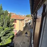 Montez Au Creneau, Face A La Cite Vue Sublime