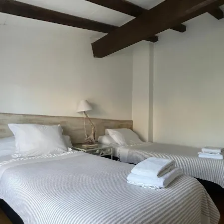 Face à La Cité Vue Sublime * Carcasona